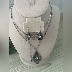 Silver Geometric Pendant Necklace and Earring Set
